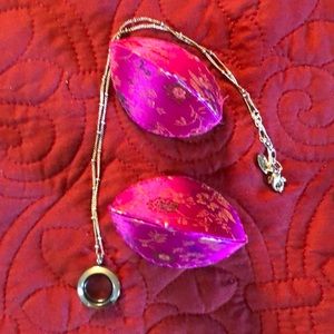 Origami Owl Mini Locket, chain, and 2 eggs